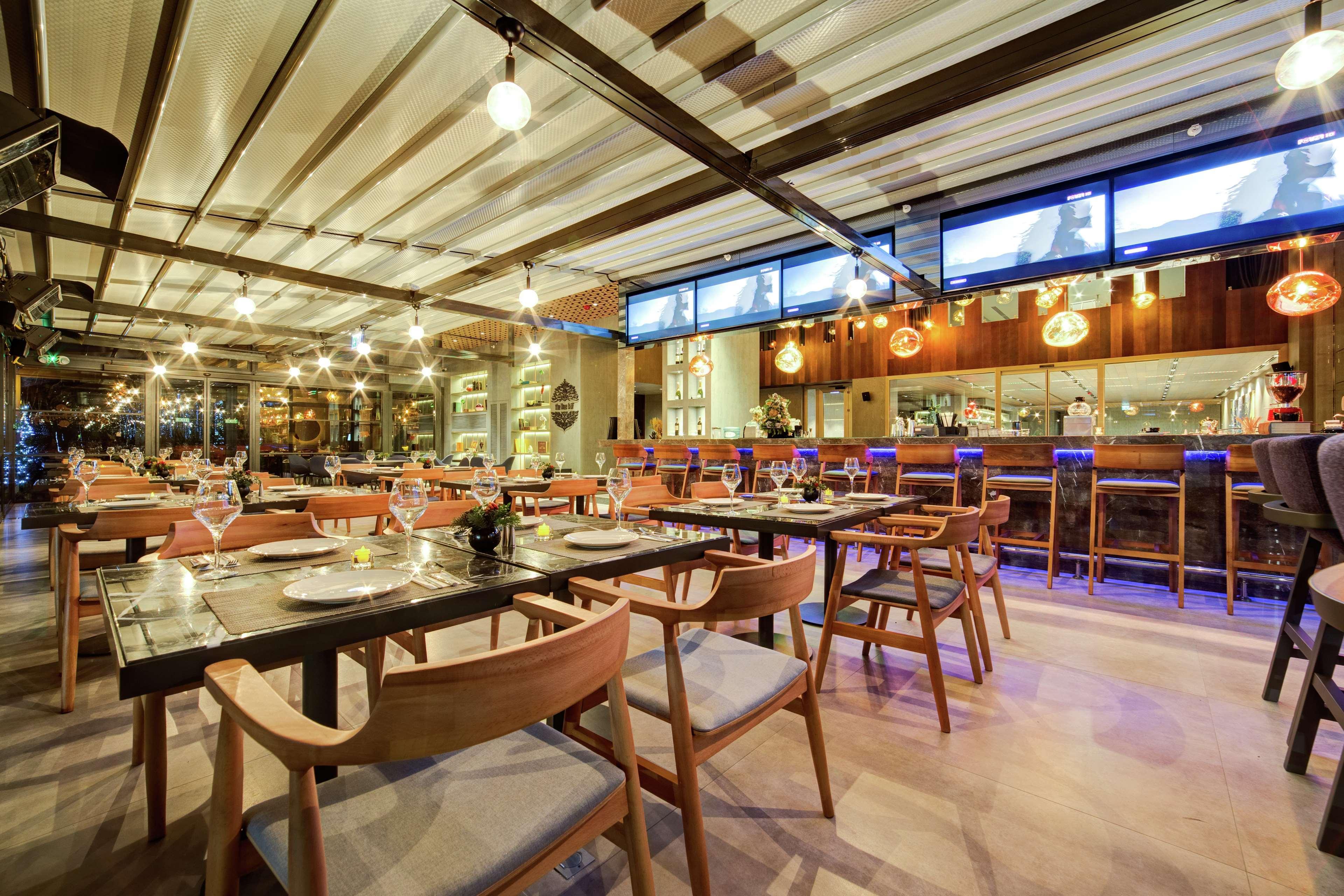Hotel Doubletree By Hilton Adana Exterior foto