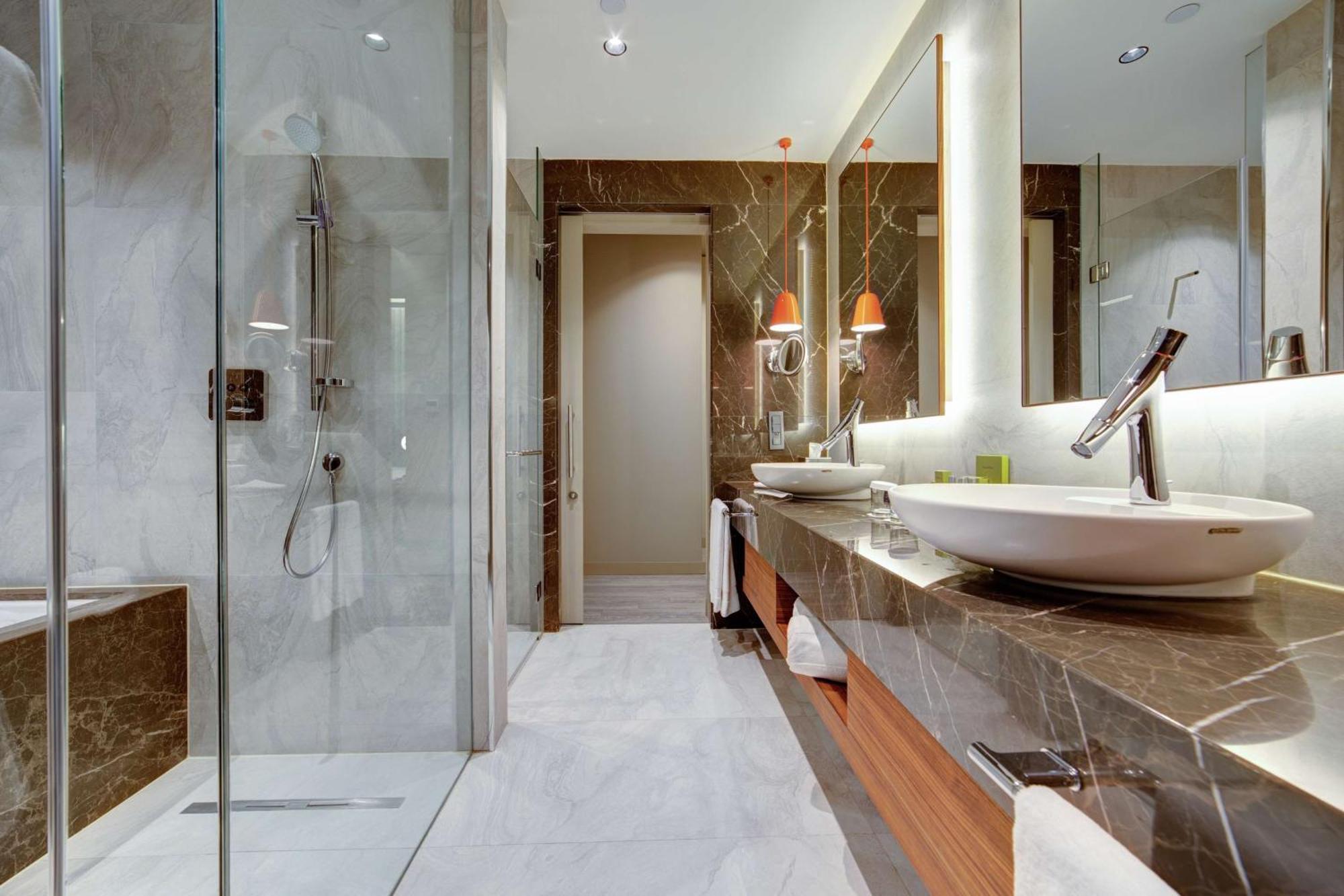 Hotel Doubletree By Hilton Adana Exterior foto
